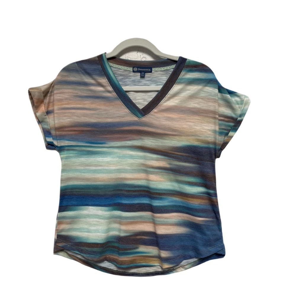 Democracy Blue and Cream Relaxed Graphic Cap SleeveTee - Picture 1 of 5